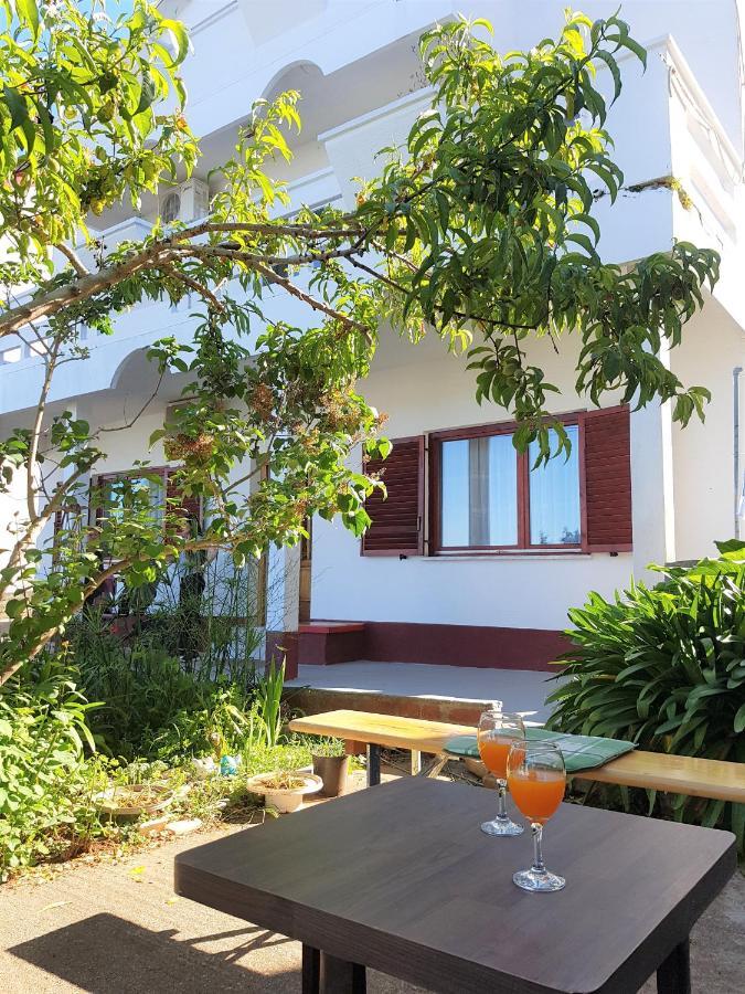Comfort Apartment On The Beach كالي المظهر الخارجي الصورة