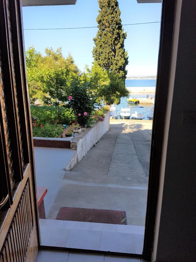Comfort Apartment On The Beach كالي المظهر الخارجي الصورة